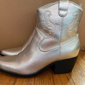 Old Navy Metallic Silver Ankle Boots